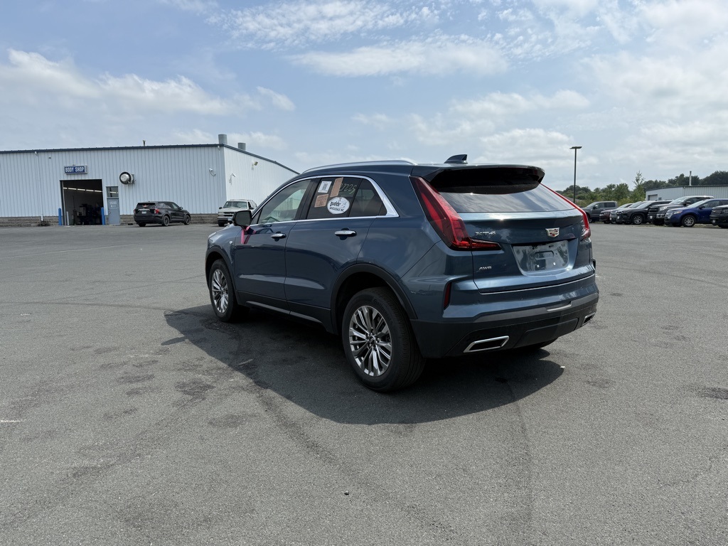 2024 Cadillac XT4