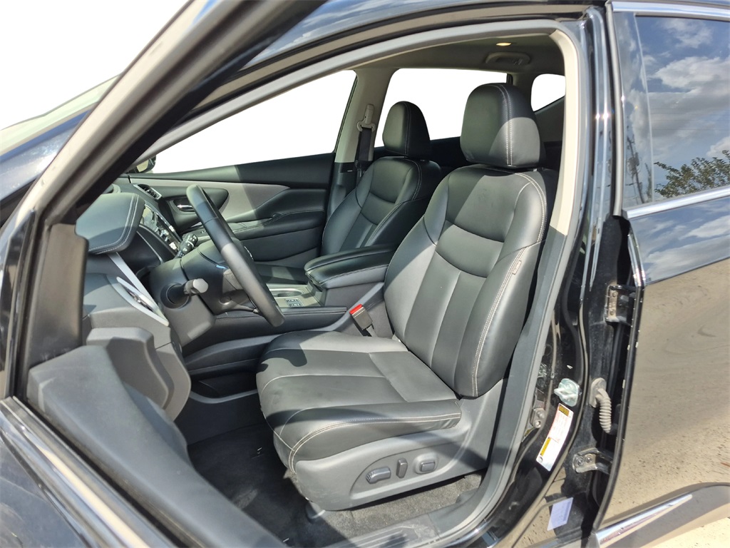 2023 Nissan Murano SV Black at Central Houston Nissan