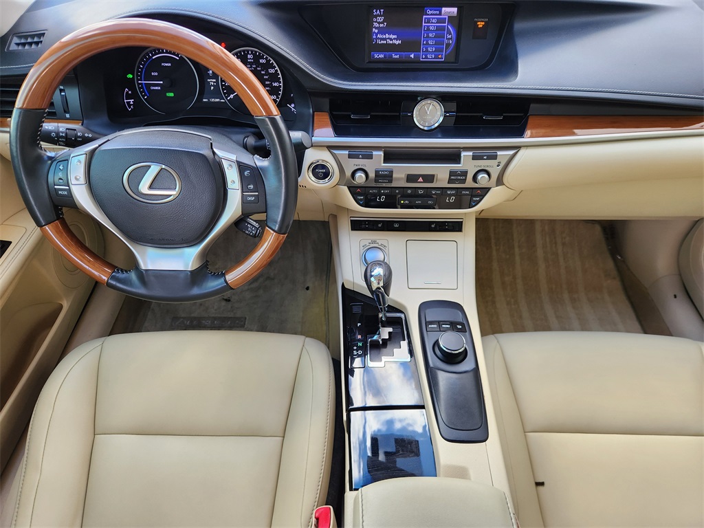 2013 Lexus ES 300h Red at Emmons Autoplex