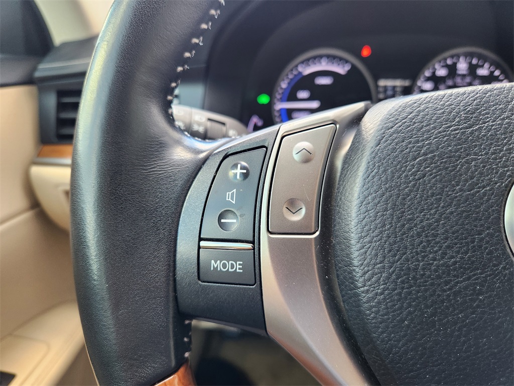 2013 Lexus ES 300h Red at Emmons Autoplex