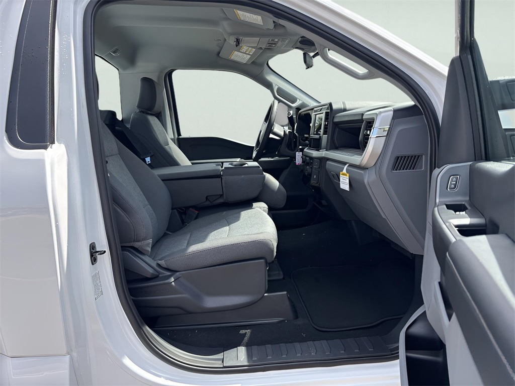 2025 Ford F-350SD