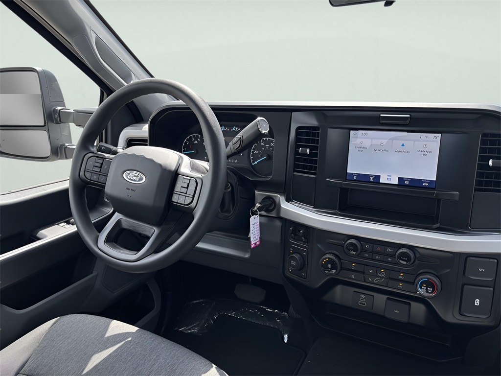 2025 Ford F-350SD