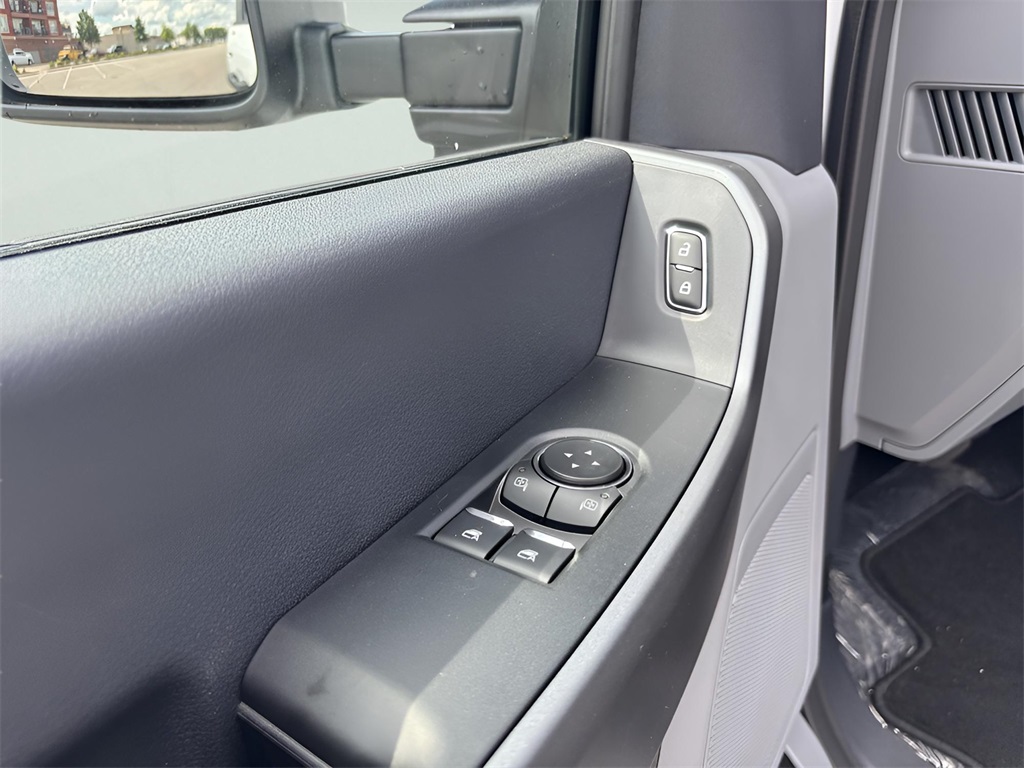 2025 Ford F-350SD