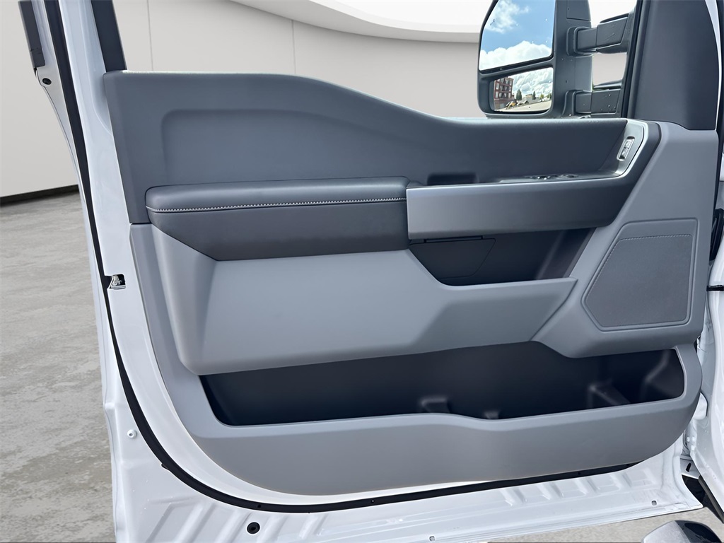 2025 Ford F-350SD