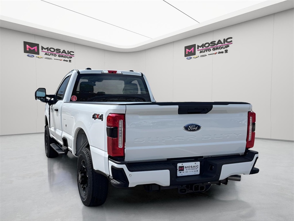 2025 Ford F-350SD