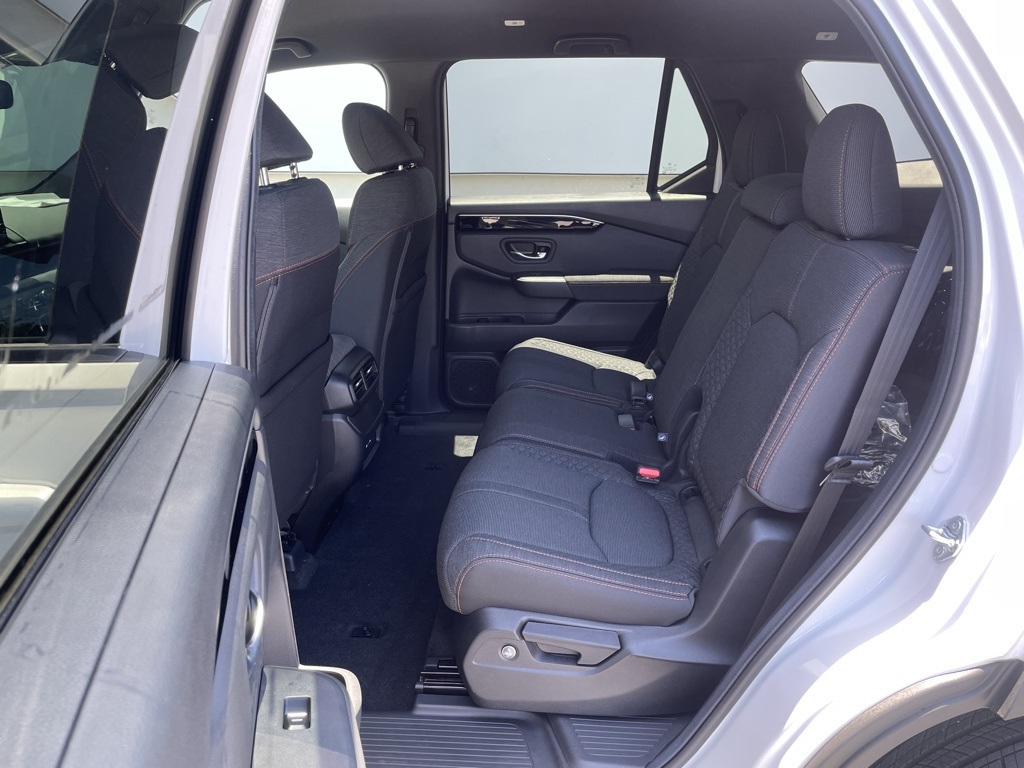 Thumbnail: 2025 Honda Pilot - 12