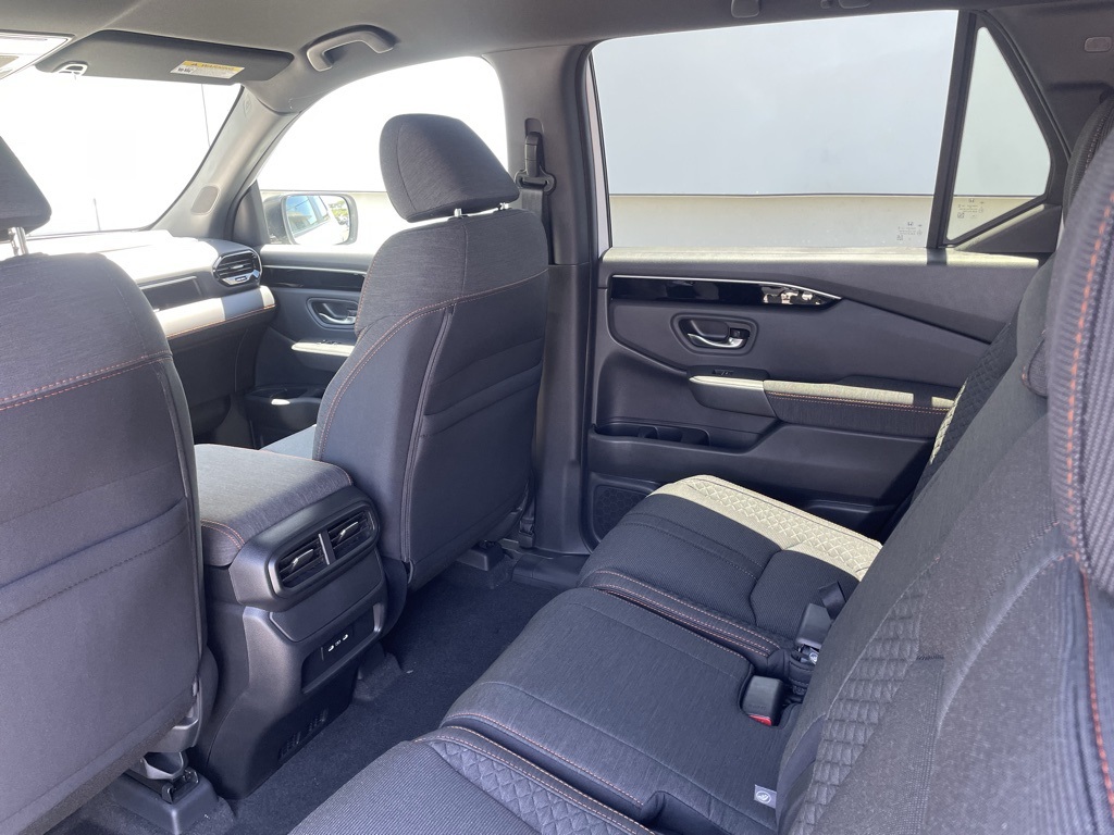Thumbnail: 2025 Honda Pilot - 16