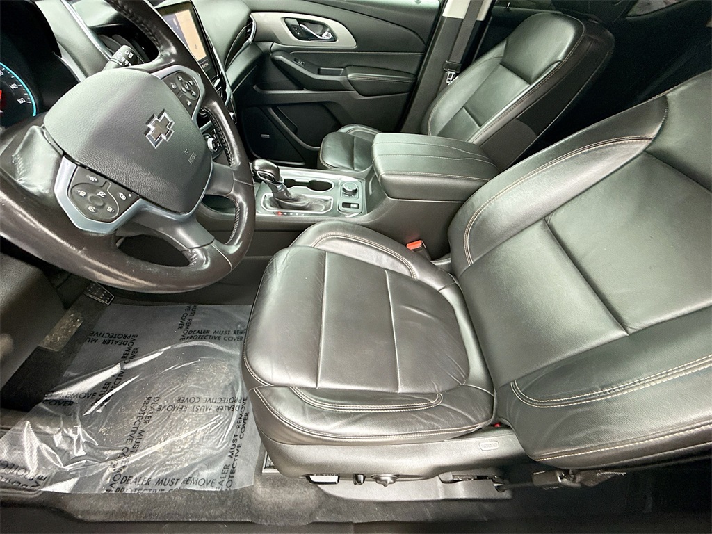 2021 Chevrolet Traverse RS Black at Texan Dodge Chrysler Jeep Ram