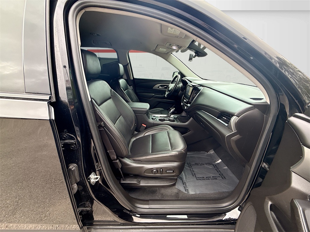 2021 Chevrolet Traverse RS Black at Texan Dodge Chrysler Jeep Ram
