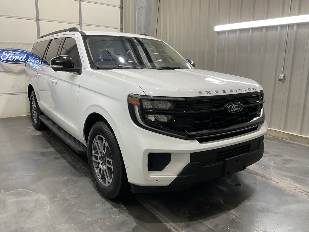 2025 Ford Expedition MAX Active RWD