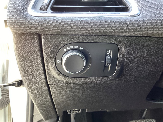 Used Car 2017 Chevrolet Cruze  Lt For Sale Under $10,000 In San Antonio, Texas