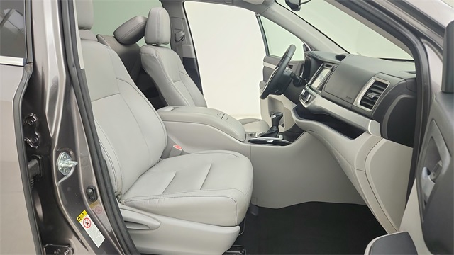 2015 Toyota Highlander XLE V6  at DeMontrond Automotive Group