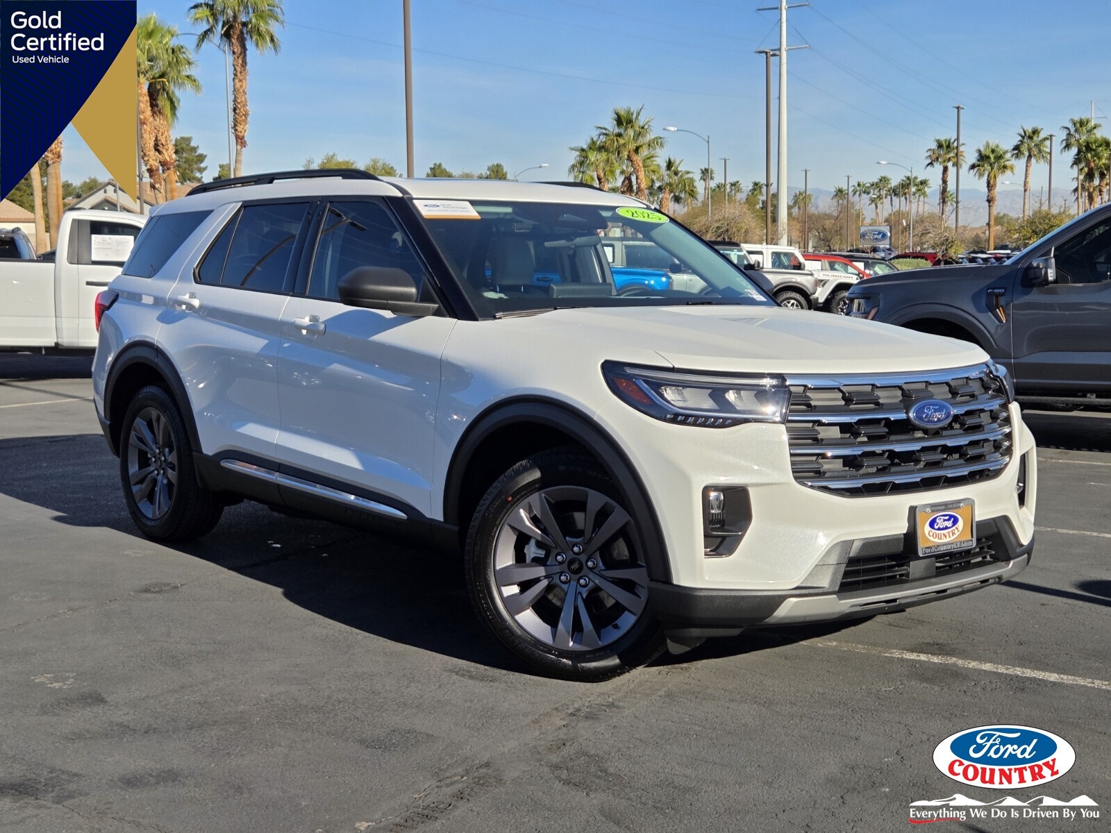 2025 Ford Explorer Active AWD