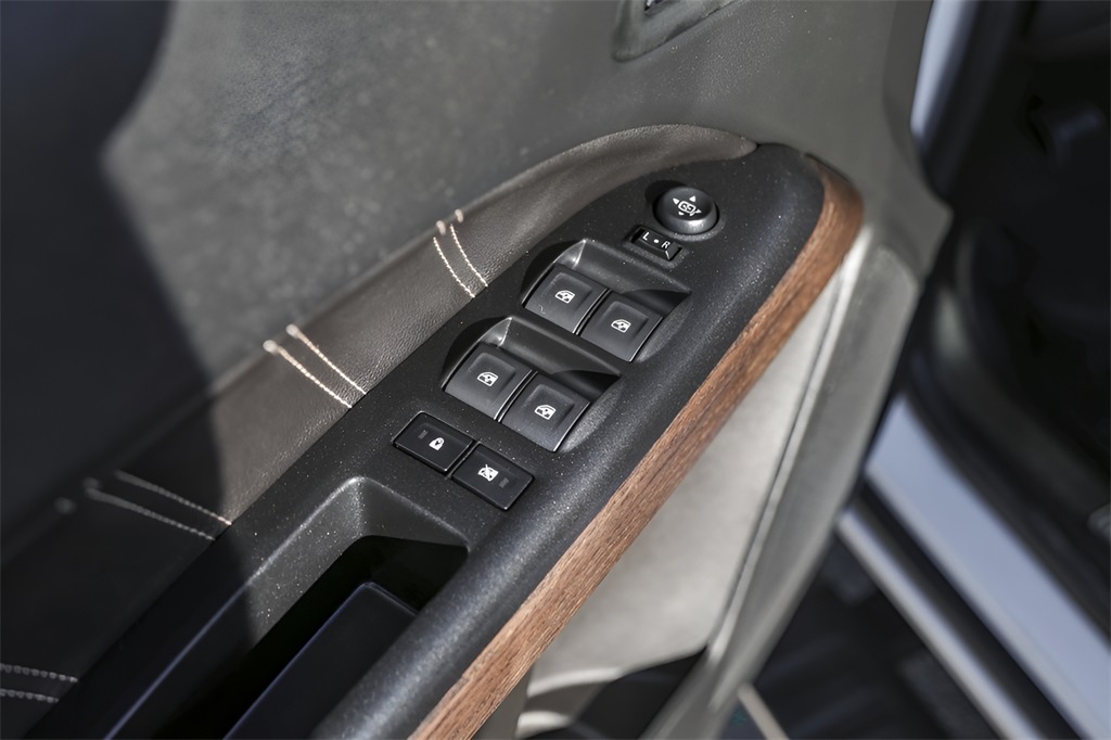 Used Car 2022 Gmc Canyon  Denali For Sale Under $35,000 In Austin, Texas
