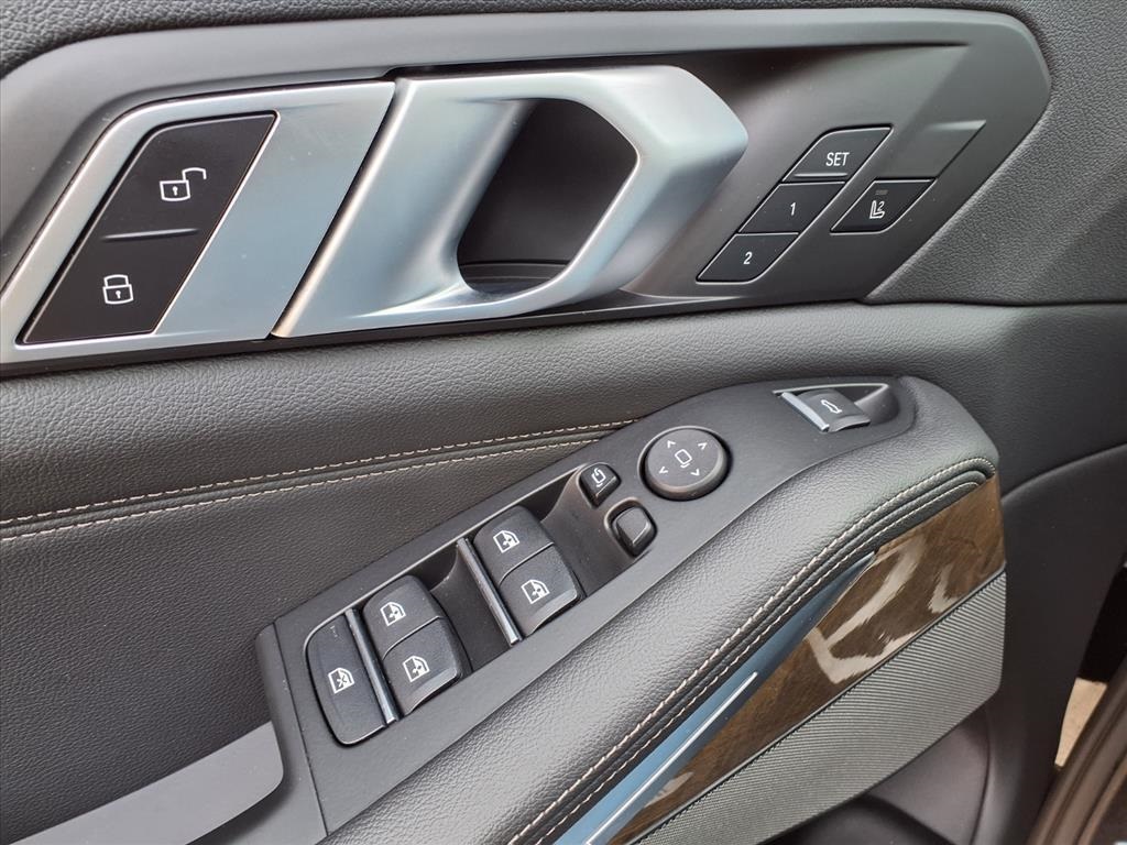 2019 BMW X5 xDrive50i Black at Ultimate Motorsports