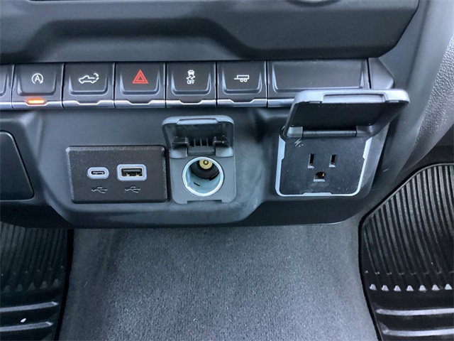 Used Car 2024 Chevrolet Silverado 1500  Custom For Sale Under $35,000 In San Antonio, Texas