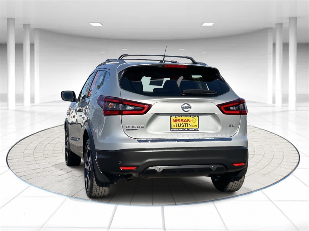2022 Nissan Rogue Sport SL photo 3