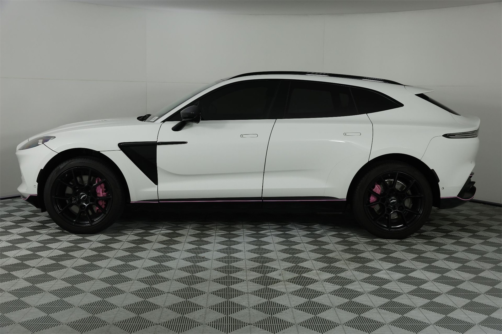 2021 Aston Martin DBX AWD