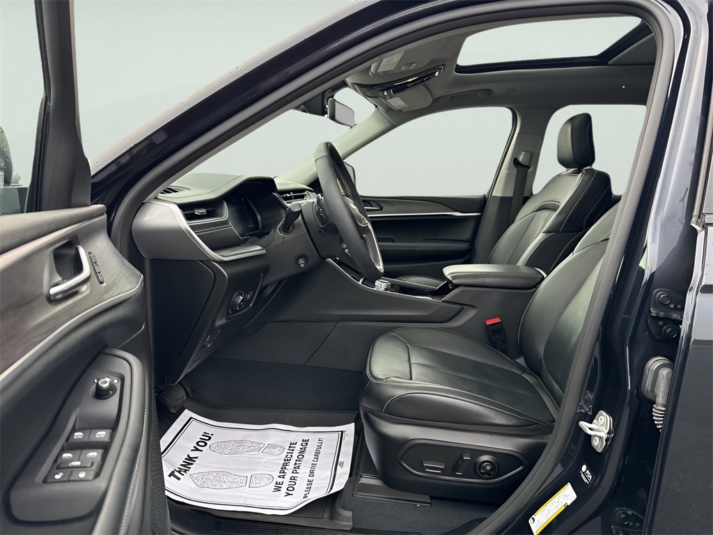 2023 Jeep Grand Cherokee L