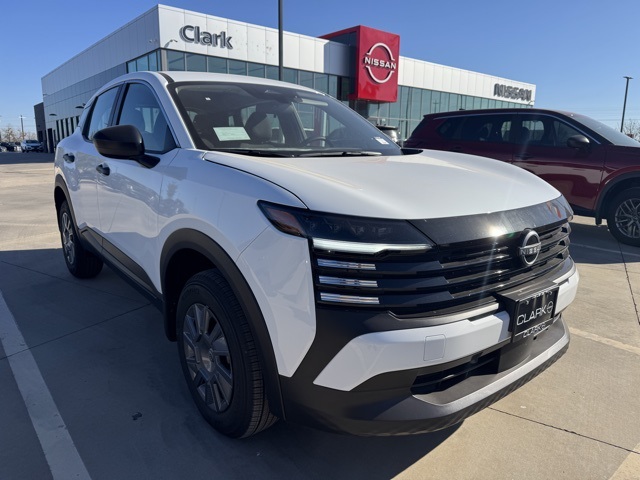 2026 Nissan KICKS S's photo