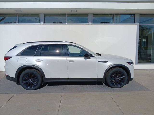 White 2025 MAZDA CX-90 PHEV for sale in South Bend, IN Photo 4