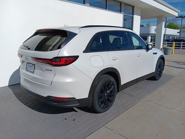 White 2025 MAZDA CX-90 PHEV for sale in South Bend, IN Photo 5