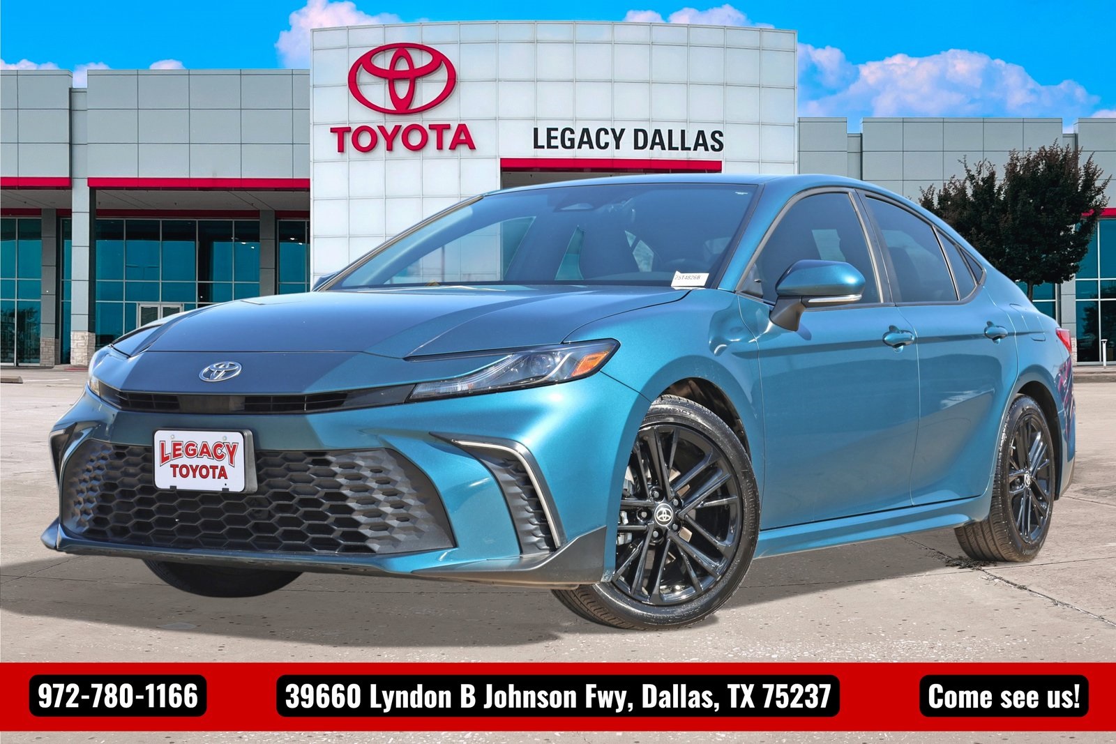 2025 Toyota Camry LE FWD