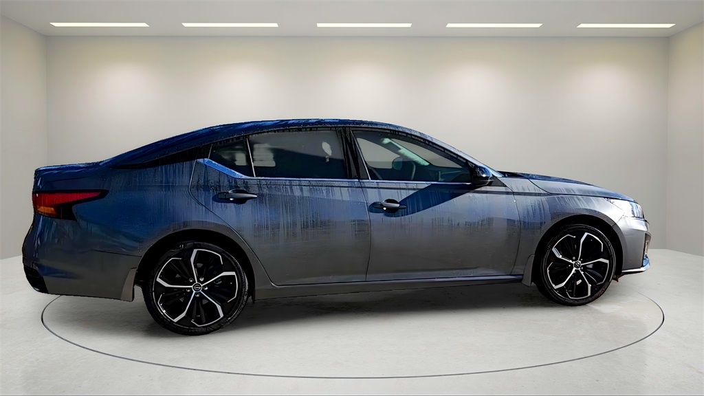 2025 Nissan Altima