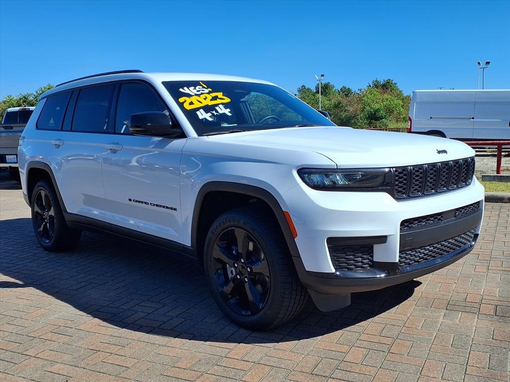 2023 Jeep Grand Cherokee L Altitude - 2