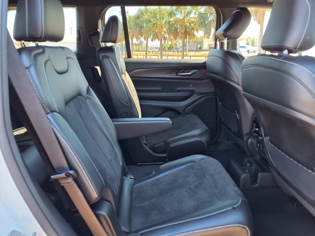 2023 Jeep Grand Cherokee L Altitude - 8