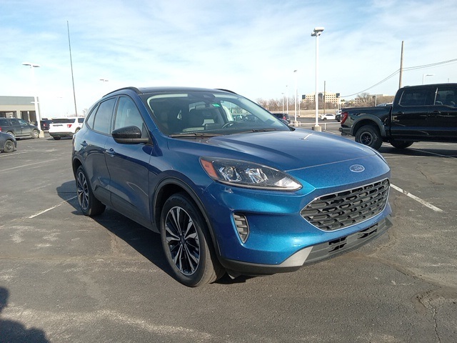 2022 Ford Escape Hybrid SE AWD