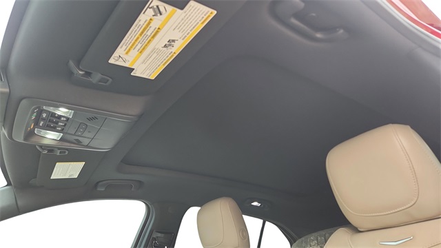 2024 Cadillac XT4 - Image 11