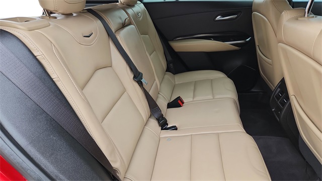 2024 Cadillac XT4 - Image 31