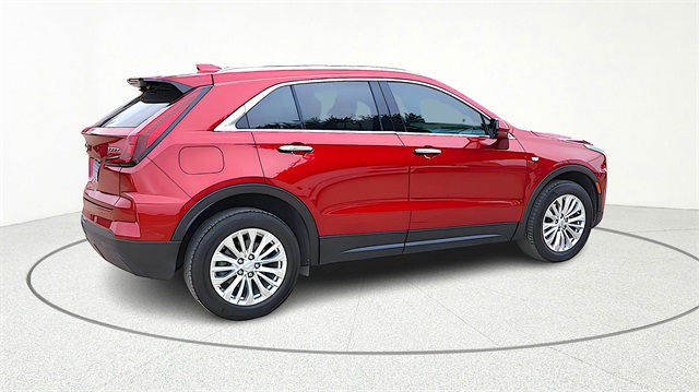 2024 Cadillac XT4 - Image 8