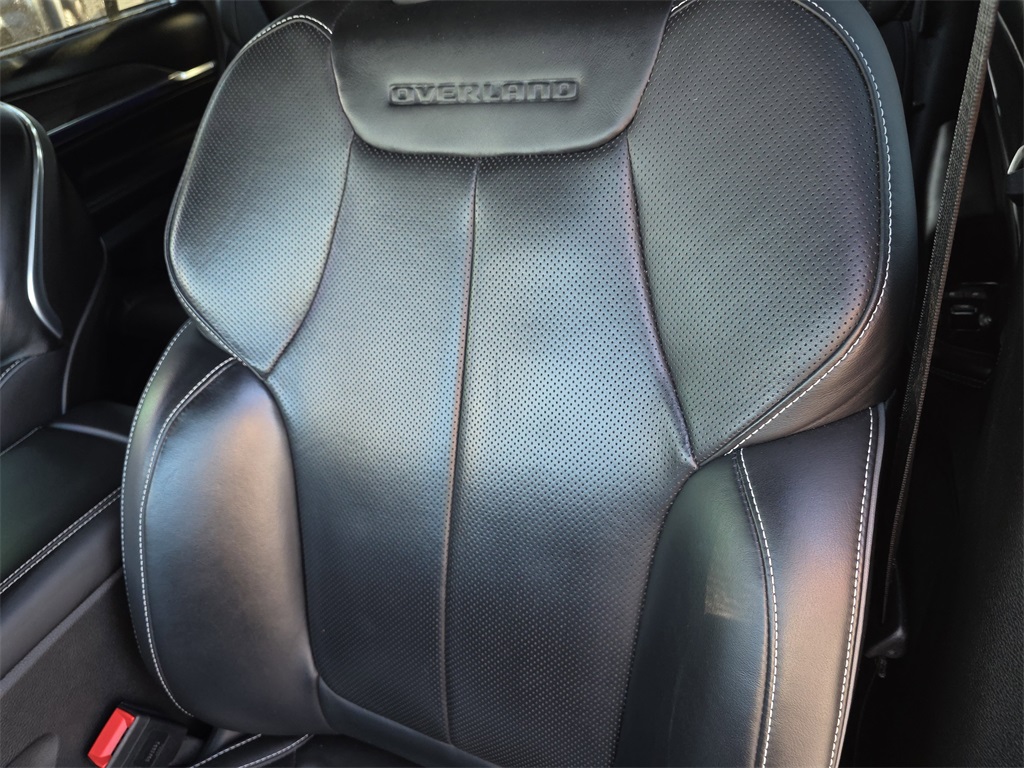 2023 Jeep Grand Cherokee L Overland Black at North Houston Mitsubishi