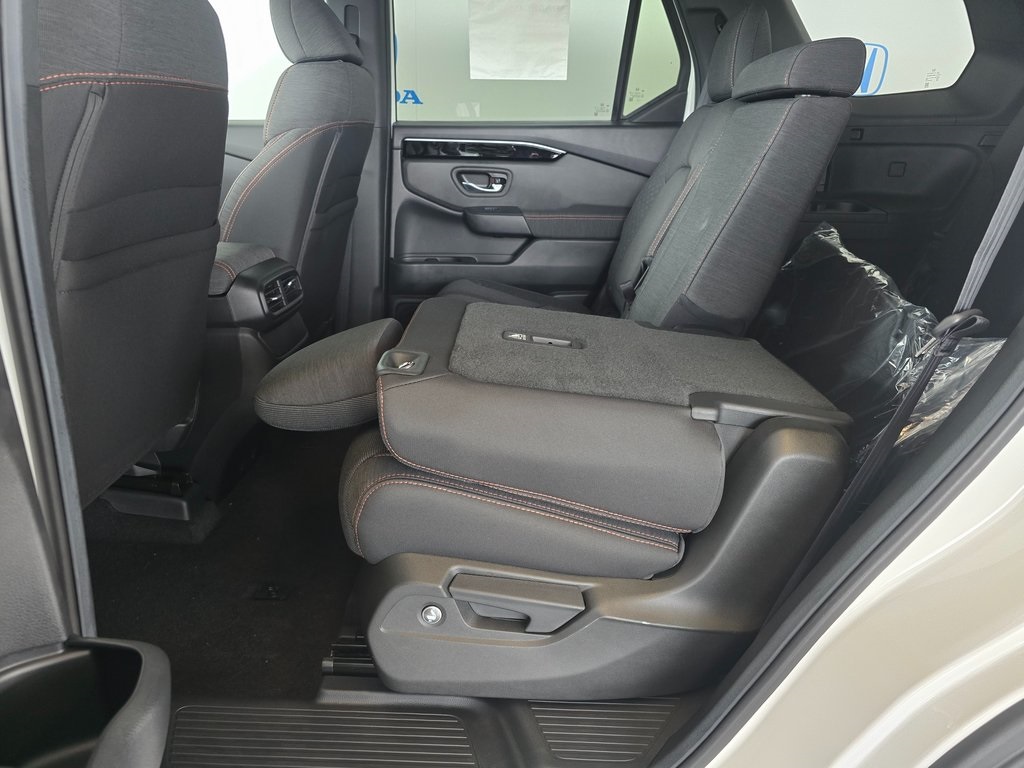 Thumbnail: 2025 Honda Pilot - 20