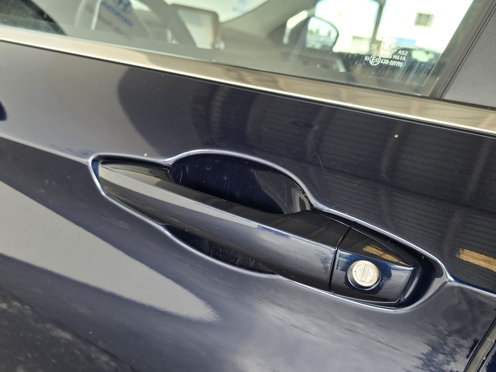 Thumbnail: 2024 Mitsubishi Outlander - 15