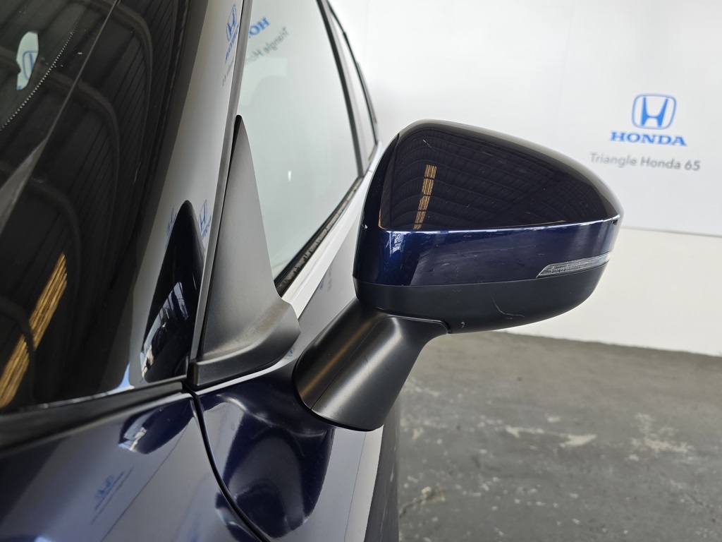 Thumbnail: 2024 Mitsubishi Outlander - 20