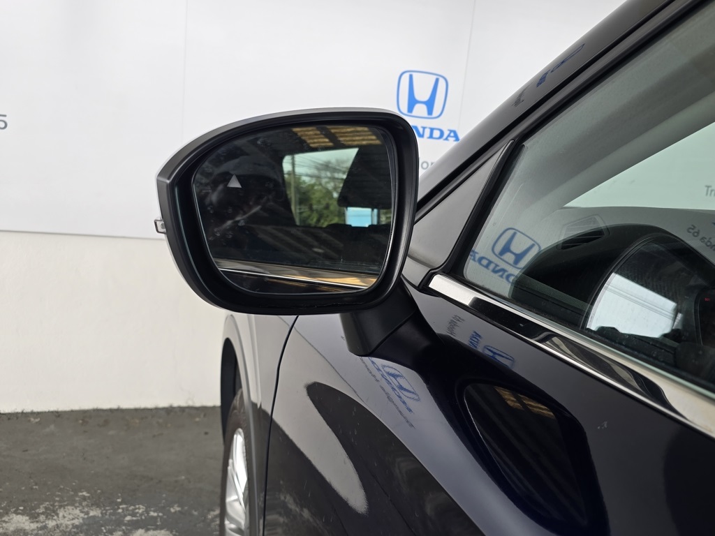 Thumbnail: 2024 Mitsubishi Outlander - 24