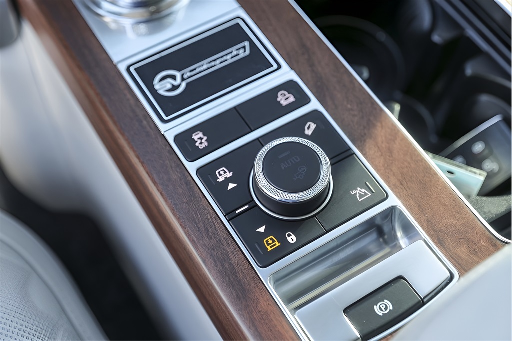 Used Car 2020 Land Rover Range Rover  Svautobiography For Sale Under $90,000 In Austin, Texas