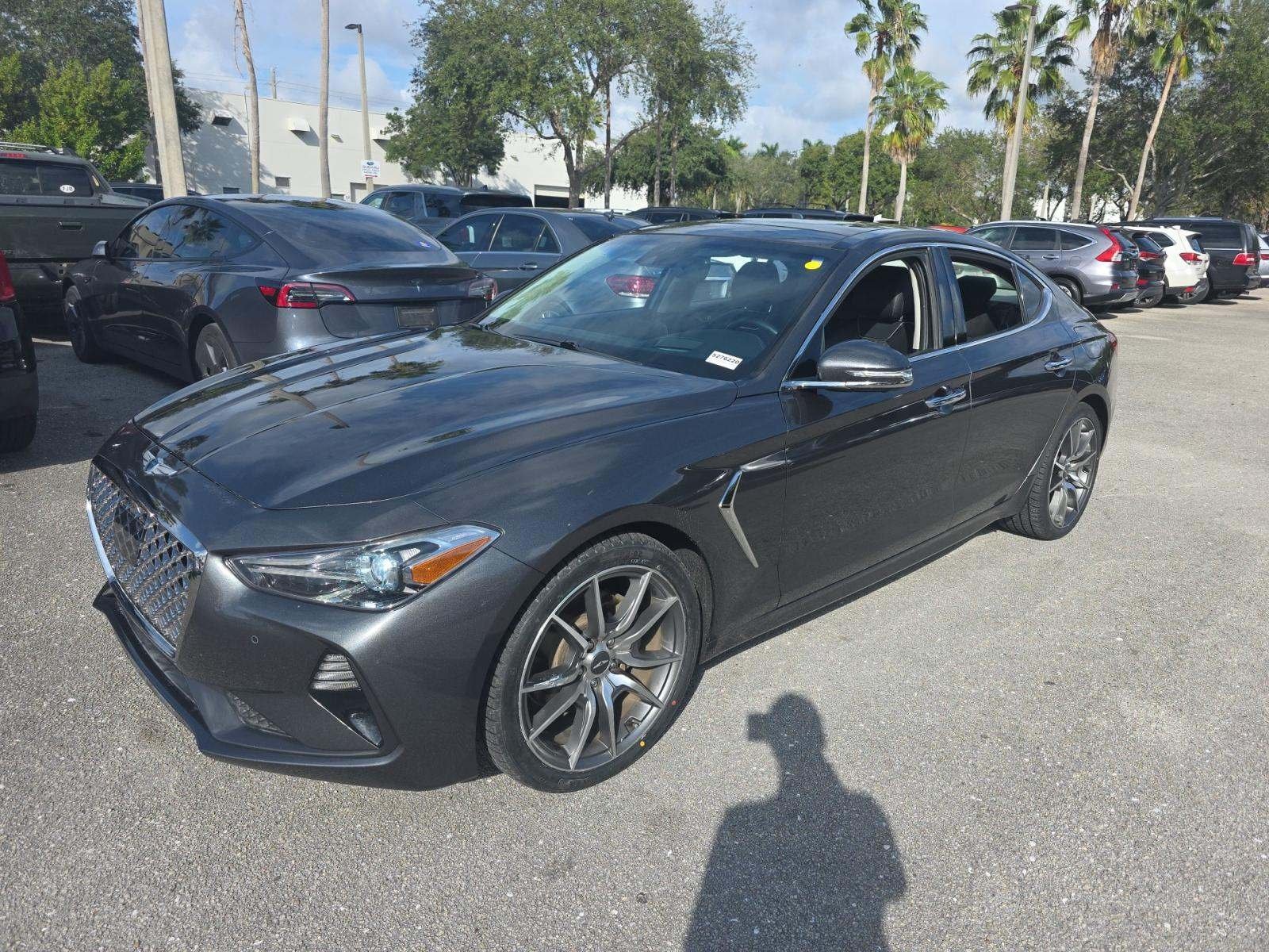 2021 Genesis G70 2.0T's photo