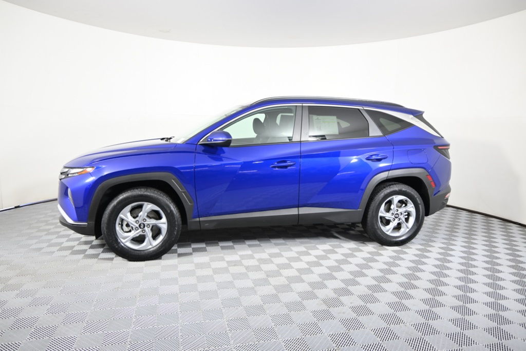 Used 2022 Hyundai Tucson SEL with VIN 5NMJBCAE1NH128135 for sale in Forest Lake, Minnesota