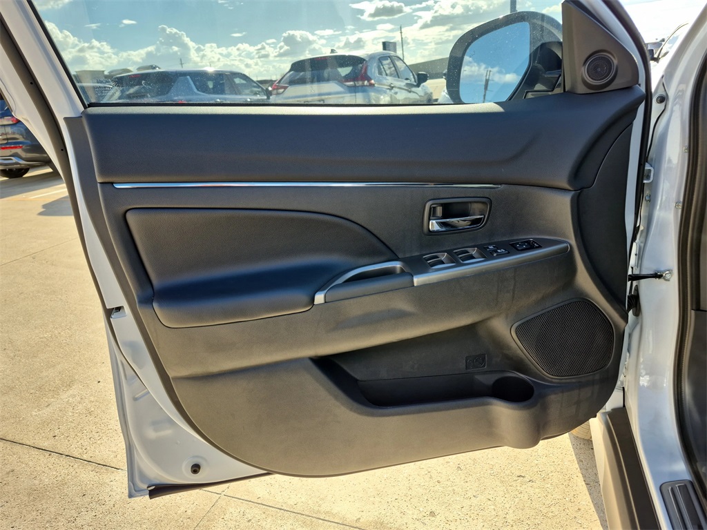 2025 Mitsubishi Outlander Sport SEL White at North Houston Mitsubishi