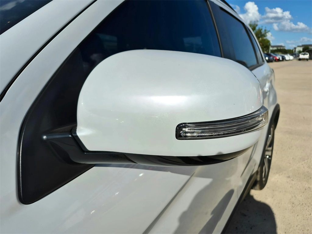 2025 Mitsubishi Outlander Sport SEL White at North Houston Mitsubishi