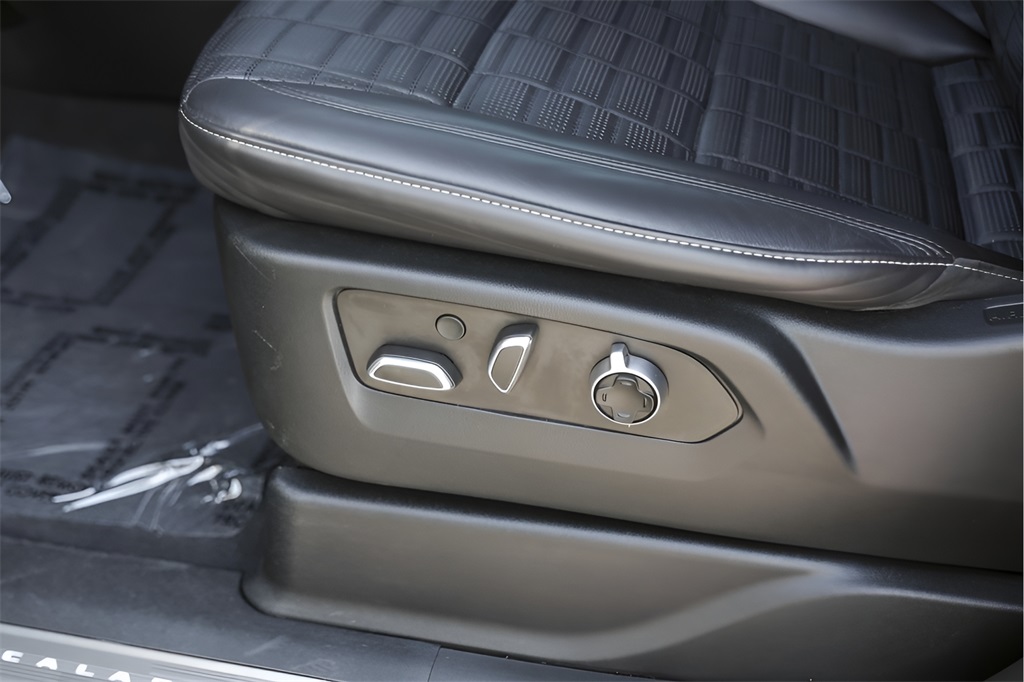 Used Car 2021 Cadillac Escalade  Sport Platinum For Sale Under $70,000 In Austin, Texas