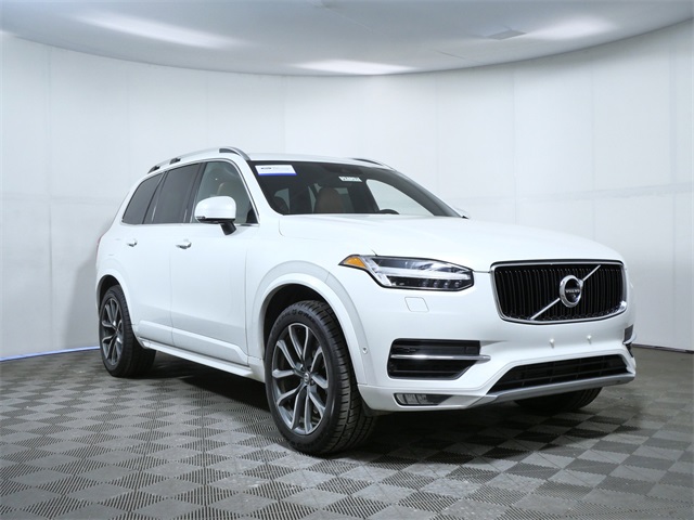 2018 Volvo XC90 T6 Momentum AWD