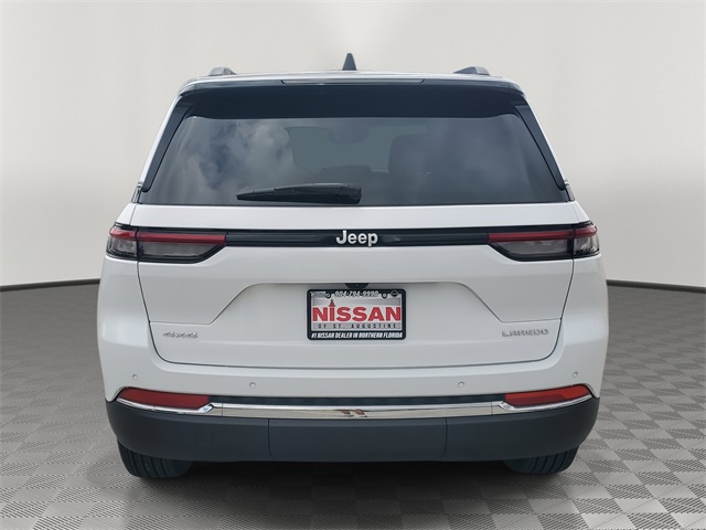 2024 Jeep Grand Cherokee Laredo photo 3
