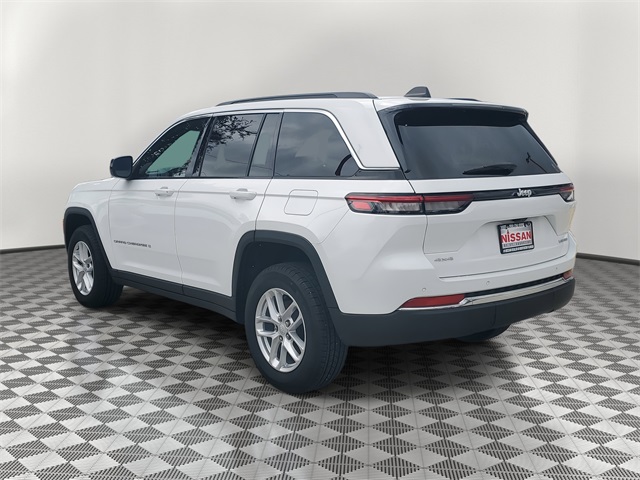 2024 Jeep Grand Cherokee Laredo photo 4