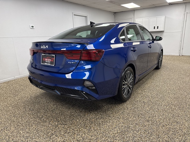 2024 Kia Forte GT-Line photo 4