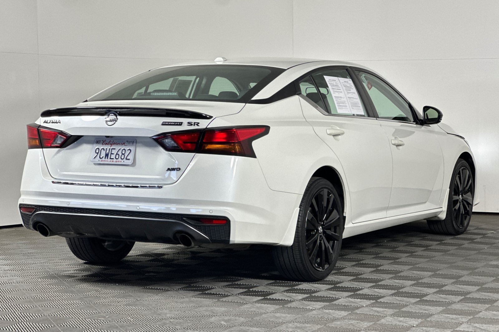 2022 Nissan Altima 2.5 SR photo 3